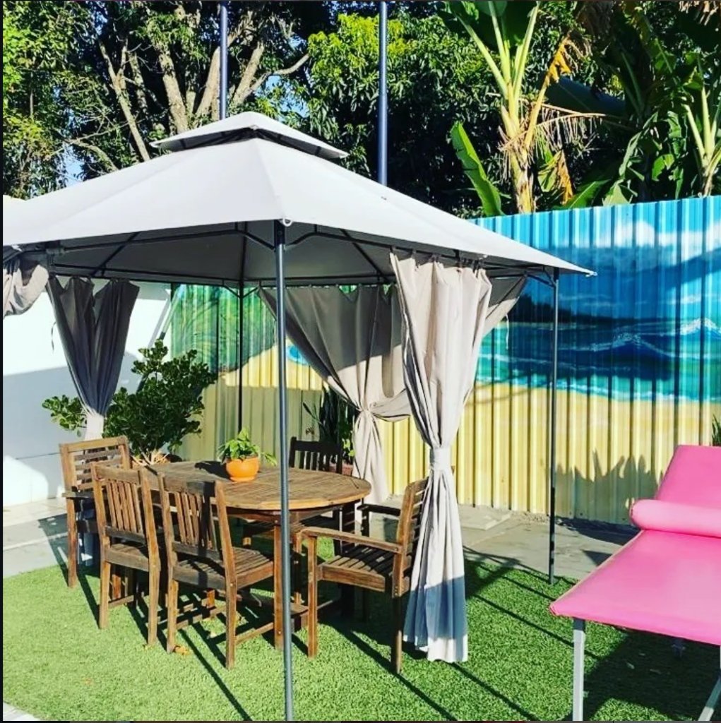 Gazebo e área de atendimento reservada no Lago Norte